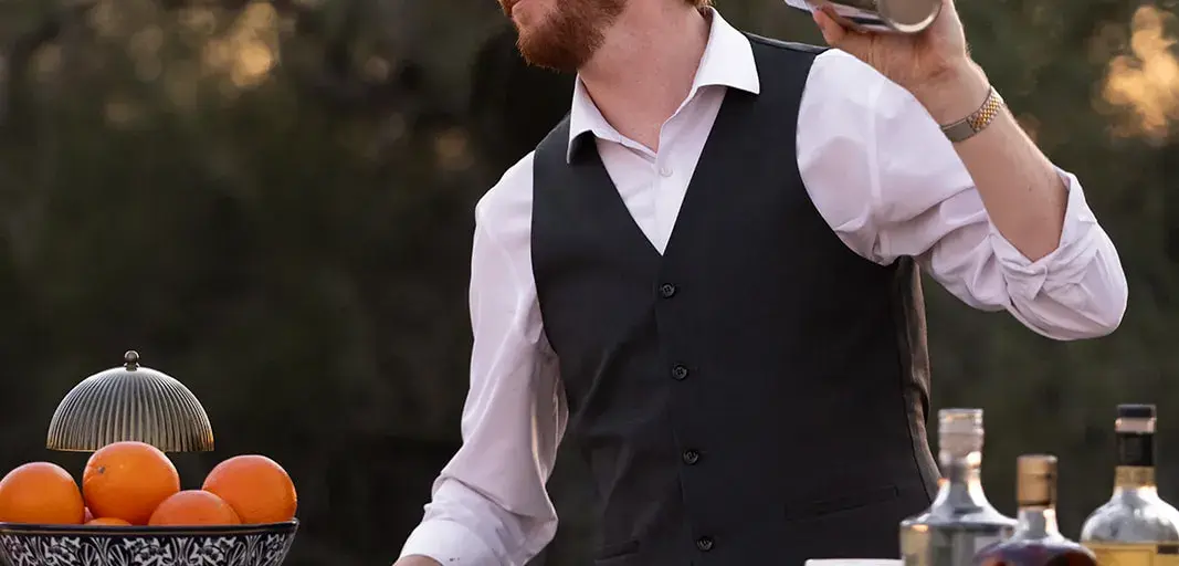 bar tender tending thatcher bar